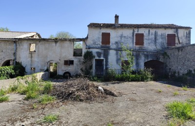 Istra, območje Poreča - Tradicionalna kamnita hiša za prenovo s pogledom na morje 5