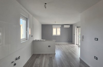 Apartma z dvema spalnicama nedaleč od Poreča 3