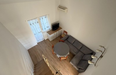 Istrien, Poreč – Apartment mit Galerie und geschlossener Loggia, 40 m2