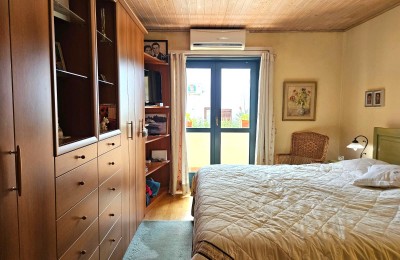 Prizemnica sa 2 spavaće sobe, bazenom i garažom, na mirnoj lokaciji nedaleko od Poreča 18