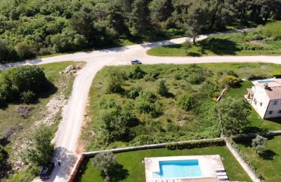 Istra, Lovreč - Ekskluzivno gradbeno zemljišče v mirni okolici z razgledom 6