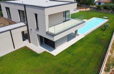Poreč surroundings, luxurious modern villa with pool and sauna! 4