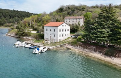 Haus in erster Reihe zum Meer in Istrien! 3