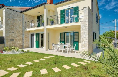 Istria, Parenzo - Bellissima villa bifamiliare con piscina 3