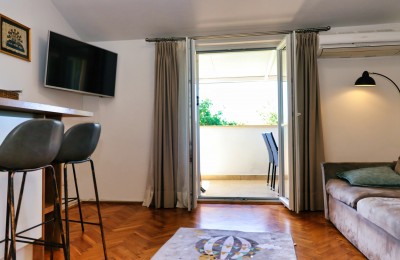 Functional Apartment in the Center of Poreč 8