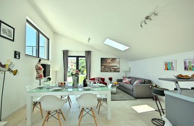 Istra, Vrsar – Penthouse s velikom terasom i pogledom na more, 500 m od mora 13