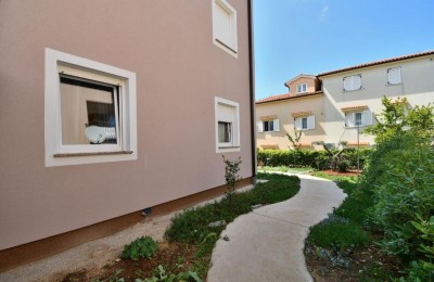 Stan sa dvije spavaće sobe i dvorištem od 190m2, 1200m od mora 11