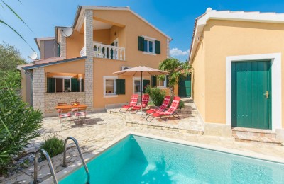 Istria, Poreč - Modern semi-detached house with pool and sea view near Poreč