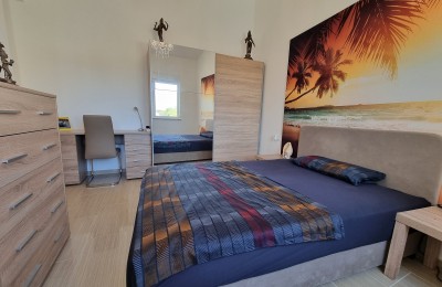 Tar, stan sa dvije spavaće sobe, 1. kat, 73,50m2 11