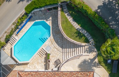 Istra, Poreč - Kuća s bazenom i dva odvojena stana 4 km od mora 4