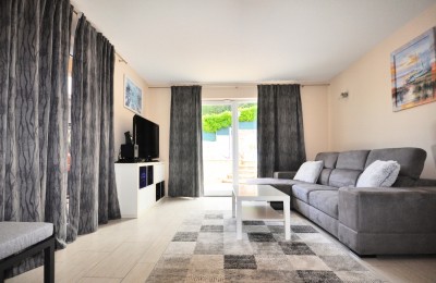 Istria, Parenzo - ESCLUSIVO - Casa con piscina e due appartamenti separati a 4 km dal mare 24
