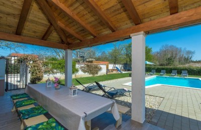 Haus mit Swimmingpool zur Langzeitmiete in der Nähe von Višnjan 25