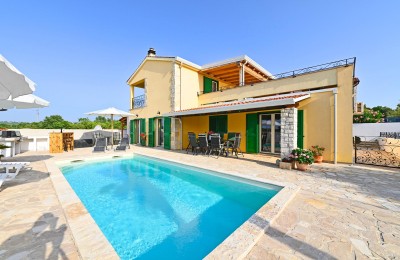 Poreč, okolica, kuća sa bazenom i apartmanom 2