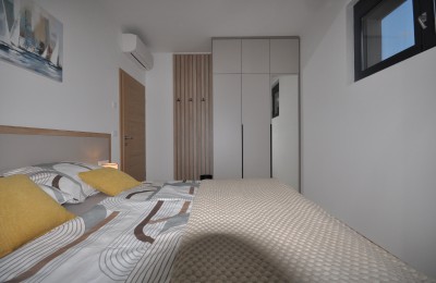 Haus mit Swimmingpool am Dorfrand mit Blick auf den Wald 17