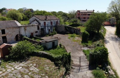 Istra, območje Poreča - Tradicionalna kamnita hiša za prenovo s pogledom na morje 3