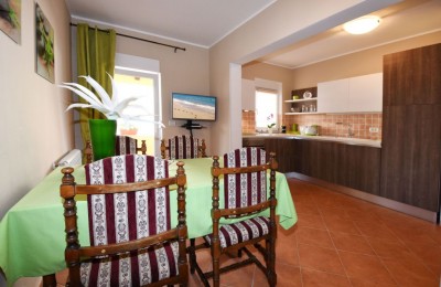 Istra, Novigrad – stan 75 m² s velikom terasom, 2 spavaće sobe, 400 m od mora 5