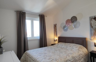 Stan sa dvije spavaće sobe, namješten, 66m2 5