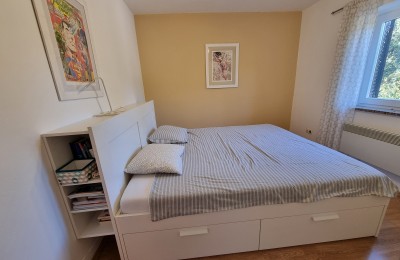 NOVIGRAD, Wohnung im 1. Stock mit 2 Schlafzimmern, umgeben von Grün 11