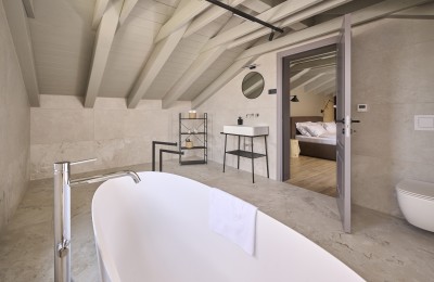 Prekrasna nova vila sa prostranom okućnicom 30