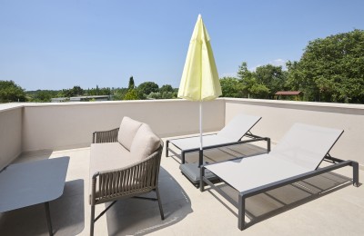 Prekrasna nova vila sa prostranom okućnicom 22