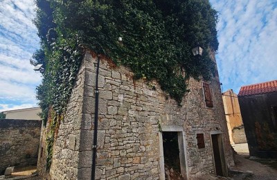 Istra, Poreč okolica - Kamena kuća za potpunu rekonstrukciju 6