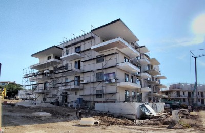 Appartamento in lussuosa palazzina di nuova costruzione - piano terra con giardino - nella fase di costruzione