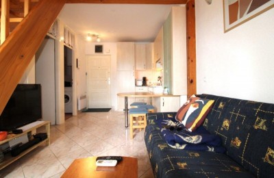 Apartma s 3 spalnicami in dvema kopalnicama v Červar Portu, 150 m od morja