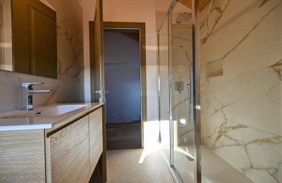 Istria, Cittanova - Casa in pietra ristrutturata con vista mare 16