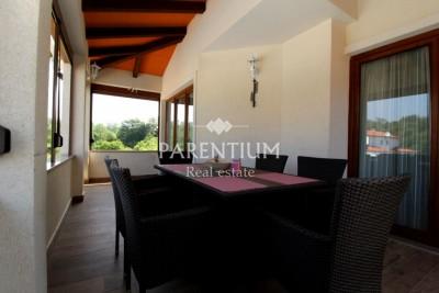 Beautiful family house with pool in a quiet location 20