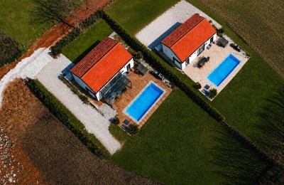 Istra, Poreč okolica - Moderna prizemna kuća s velikom okućnicom, bazenom, zadnja u naselju - u izgradnji 2