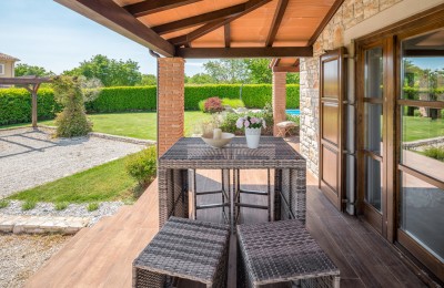 Istra, Poreč okolica - Samostojeća kuća s bazenom i mediteranskim vrtom – mirna lokacija 8