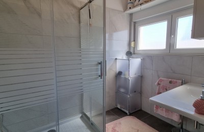 Tar, stan sa dvije spavaće sobe, 1. kat, 73,50m2 18