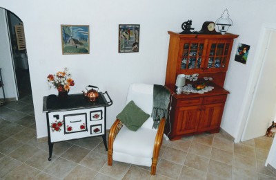 House with a beautiful yard in a quiet location in the center of Istria 5
