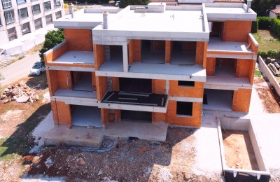 Poreč, apartment in a modern building with a stunning sea view! - under construction 8