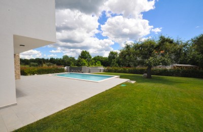 Poreč, surroundings, modern villa with a pool in nature! 3