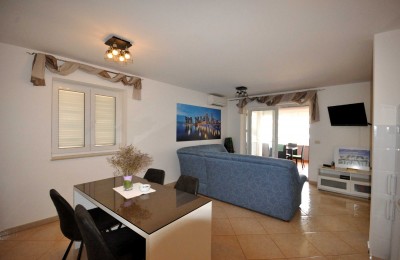 Novigrad - Apartment with 2 bedrooms -1.5km from the sea