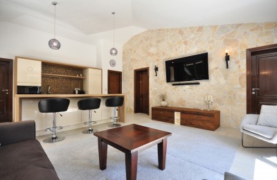 Istria, Parenzo - ESCLUSIVO - Casa con piscina e due appartamenti separati a 4 km dal mare 9