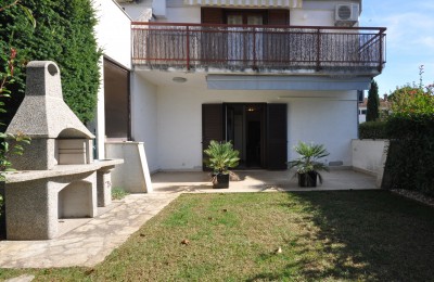 Funtana, apartment with two bedrooms and yard, 400m from the sea!! 1