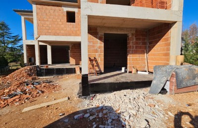 House for sale in rooh bau phase with carpentry - under construction 13