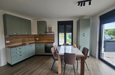 Poreč center, apartment with garden near the sea!