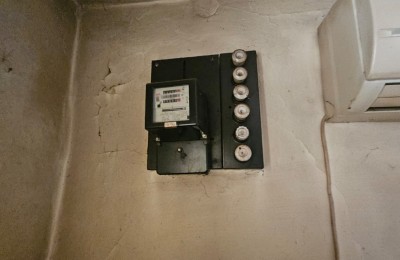 Kamena kuća sa dvorištem i pogledom na more - za renovaciju 16