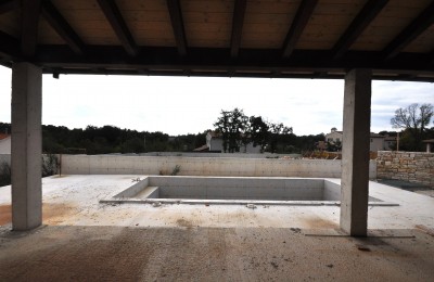 Svetvinčenat - House in roh bau phase with pool - under construction 6