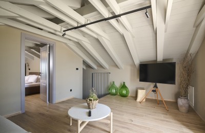Prekrasna nova vila sa prostranom okućnicom 25