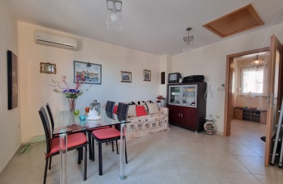 NOVIGRAD, Apartment on the 1st floor of the building, sea view 15