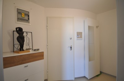 Novigrad, stanovanje s dvema spalnicama in garažo 11