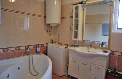 Zona Parenzo, casa con 3 unità abitative 12