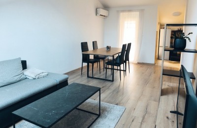 Istria, Poreč center - renovated apartment with loggia, 300 m from the sea 3