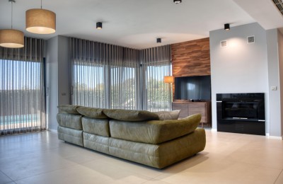 Vila sa bazenom, samo 500m od prvih plaža 6