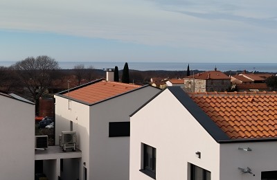 Appartamento con terrazza sul tetto e vista mare 10