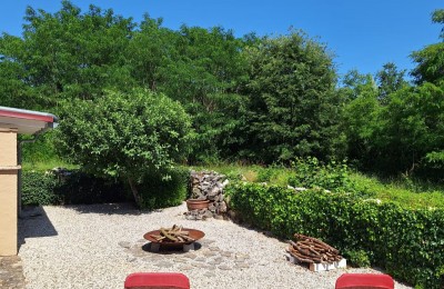Kuća na kraju sela, sa bazenom i predivnim dvorištem - prava oaza mira 12